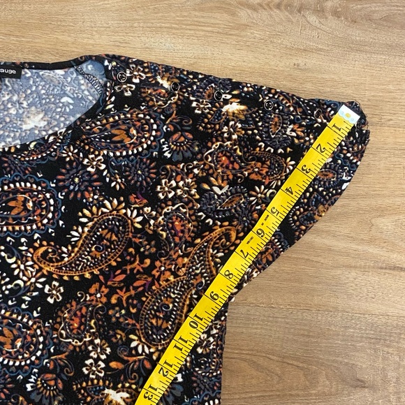 Cable & gauge t-shirt with buttons on the sleeves - Picture 6 of 7